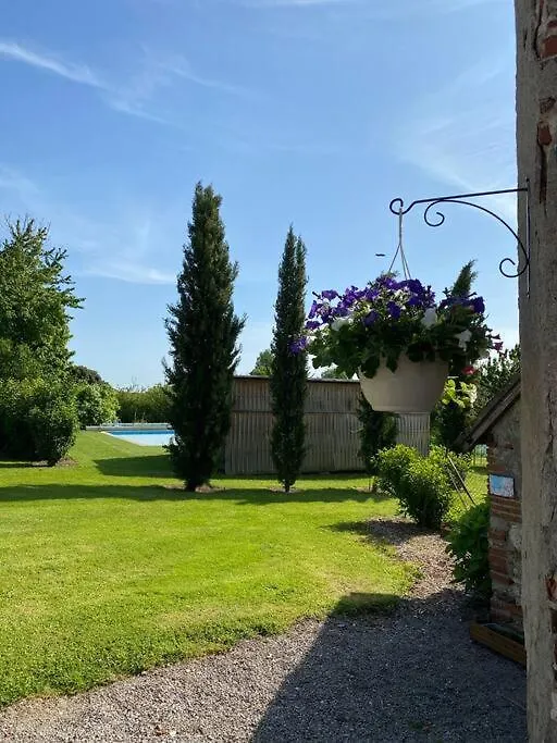Gite De L'Ebaupin Louchy-Montfand