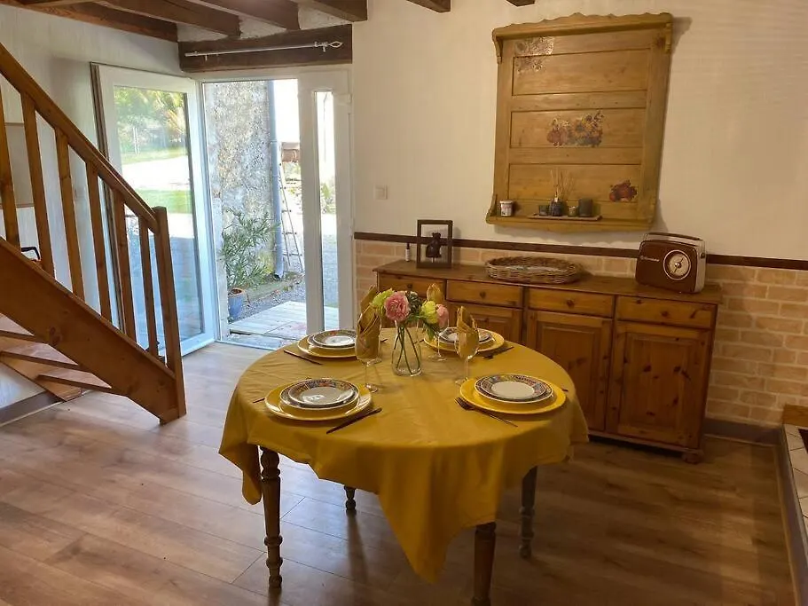 Holiday home Gite De L'Ebaupin Louchy-Montfand France